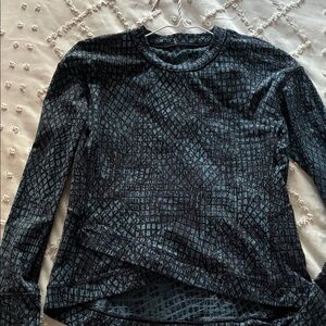 Lululemon Athletica Black and Blue/Green Patterned Long Sleeve Top